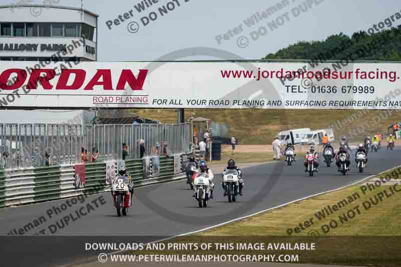 Vintage motorcycle club;eventdigitalimages;mallory park;mallory park trackday photographs;no limits trackdays;peter wileman photography;trackday digital images;trackday photos;vmcc festival 1000 bikes photographs